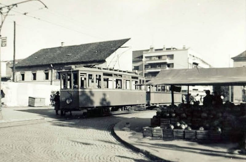 Kvaternikov trg oko 1950. godine B